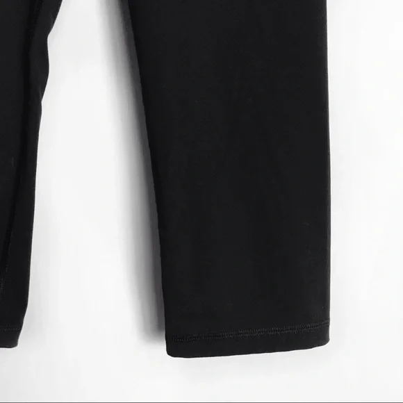 KNOCKOUT BY VICTORIA’S SECRET Black Crop Leggings - Picture 4 of 11